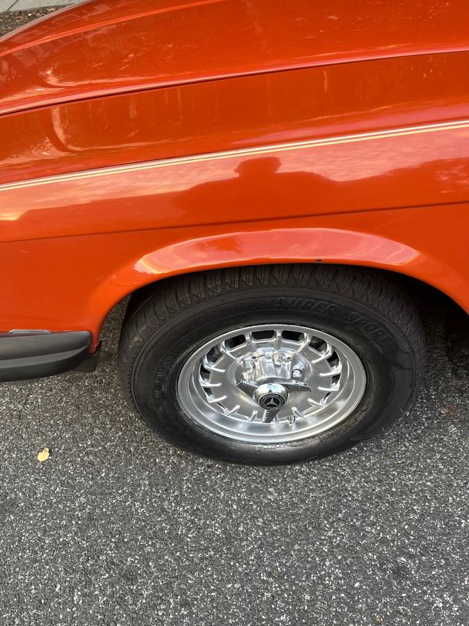 Mercedes-benz-1982-orange-2
