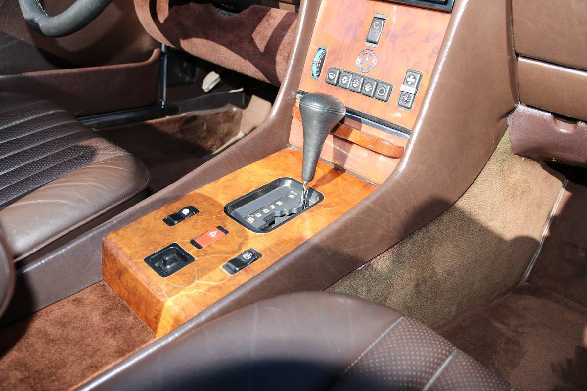 Mercedes-benz-1986-18