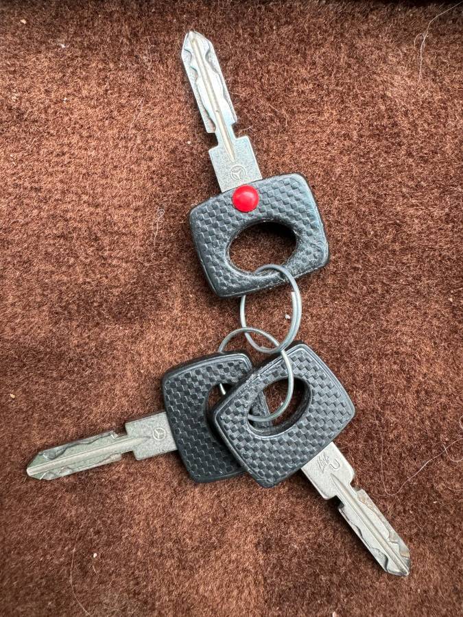 Mercedes-benz-1986-21