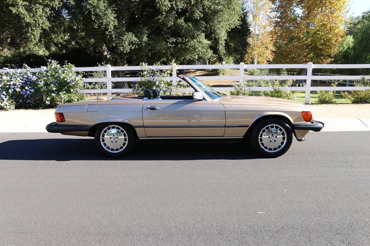 Mercedes-benz-1986-3