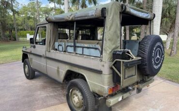 Mercedes-benz-230ge-1990-green-11