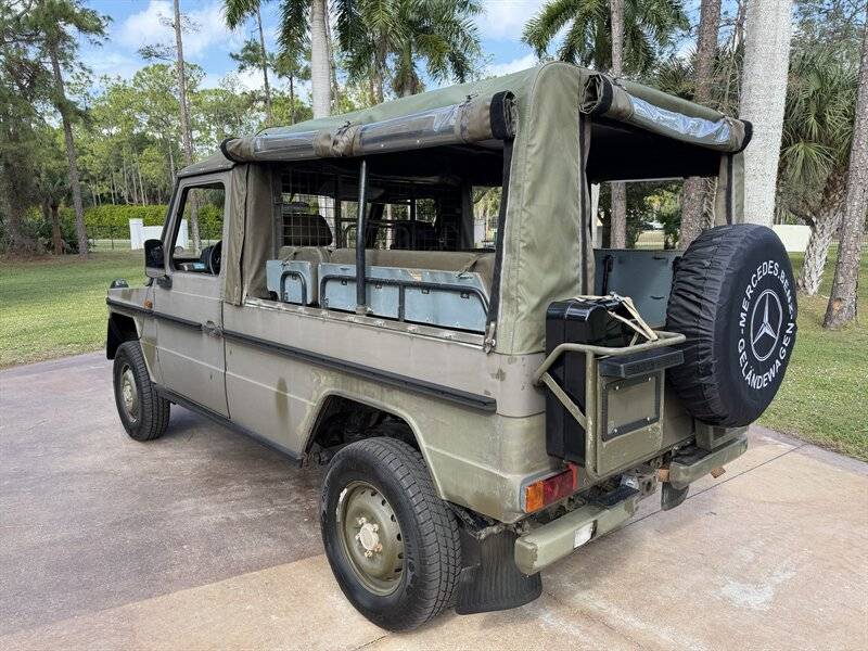 Mercedes-benz-230ge-1990-green-11