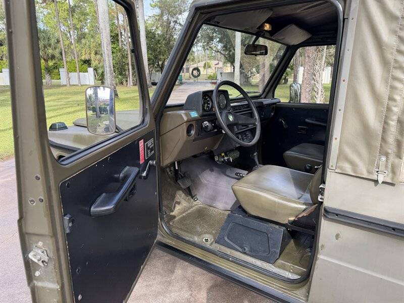 Mercedes-benz-230ge-1990-green-13