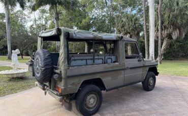 Mercedes-benz-230ge-1990-green-9