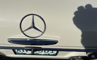 Mercedes-benz-250sl-1967-Light-Ivory-Cognac-MB-Tex-37