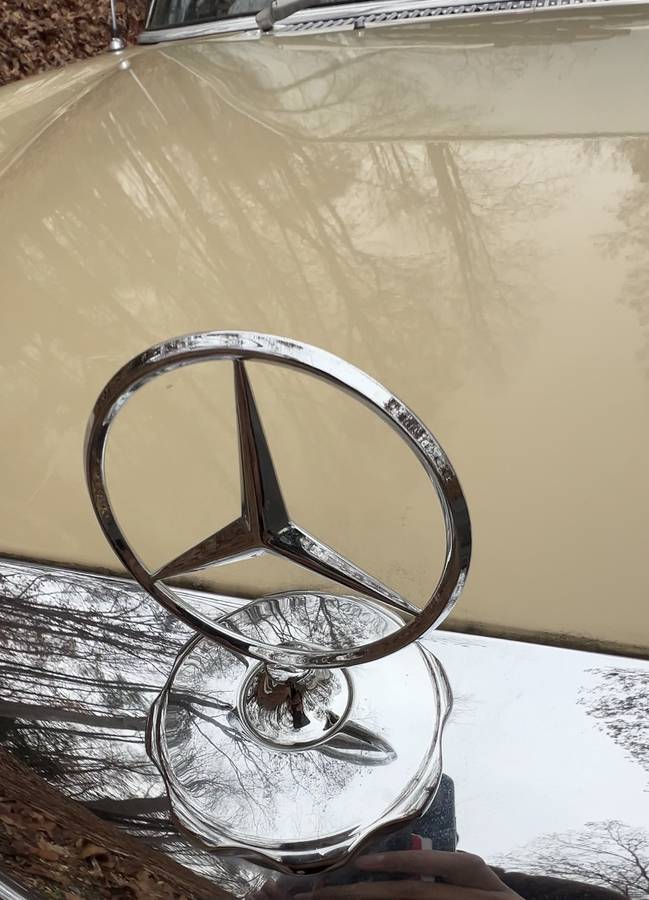 Mercedes-benz-280-se-1973-brown-13