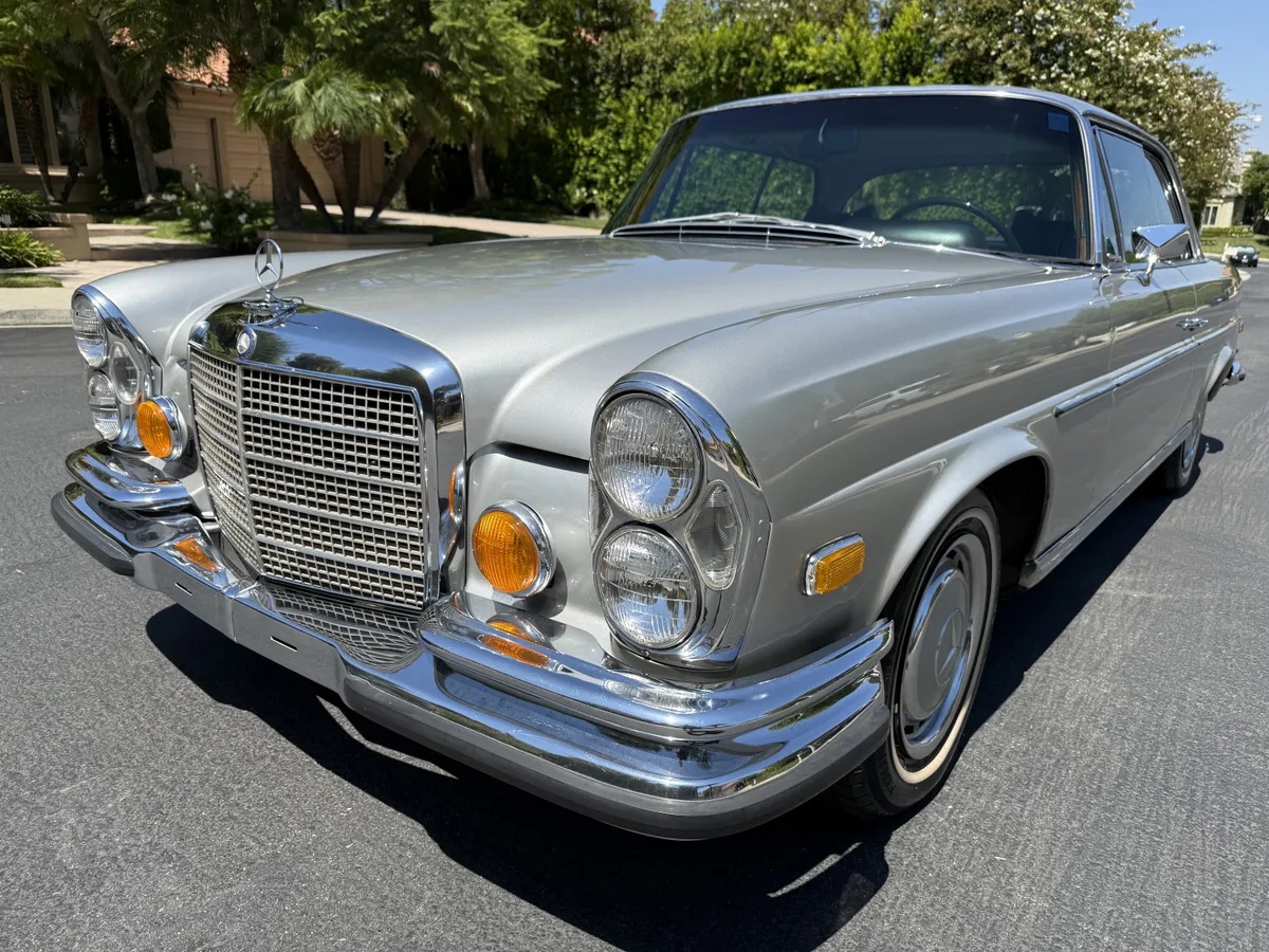 Mercedes-benz-280se-1970-Silver-Black-16
