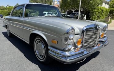 Mercedes-benz-280se-1970-Silver-Black-4