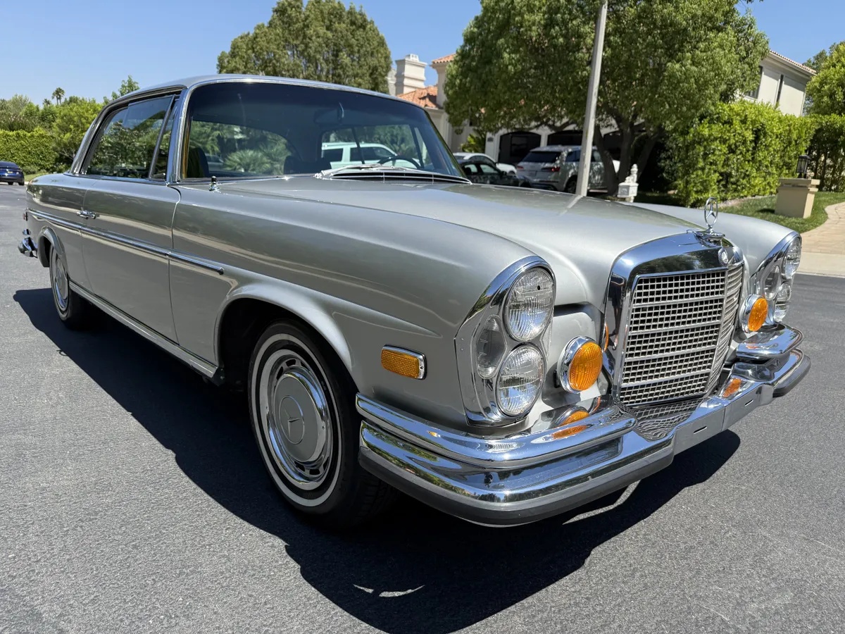 Mercedes-benz-280se-1970-Silver-Black-4