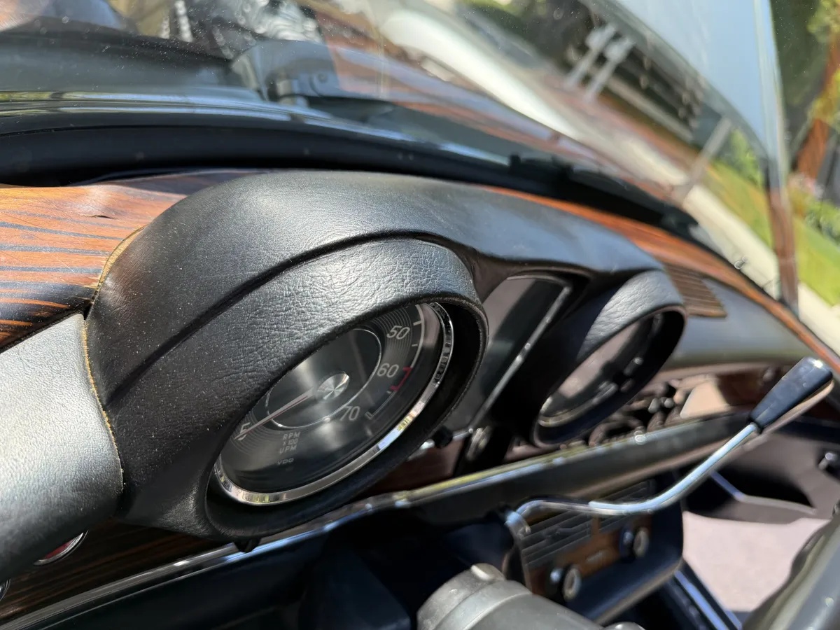 Mercedes-benz-280se-1970-Silver-Black-8