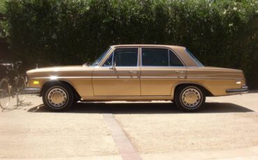 Mercedes-benz-280se-4.5-liter-1972-custom-1