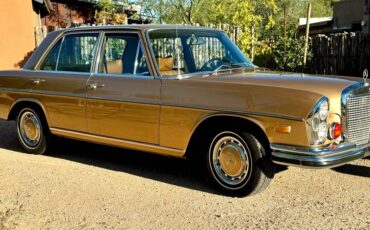 Mercedes-benz-280se-4.5-liter-1972-custom-2