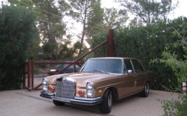 Mercedes-benz-280se-4.5-liter-1972-custom