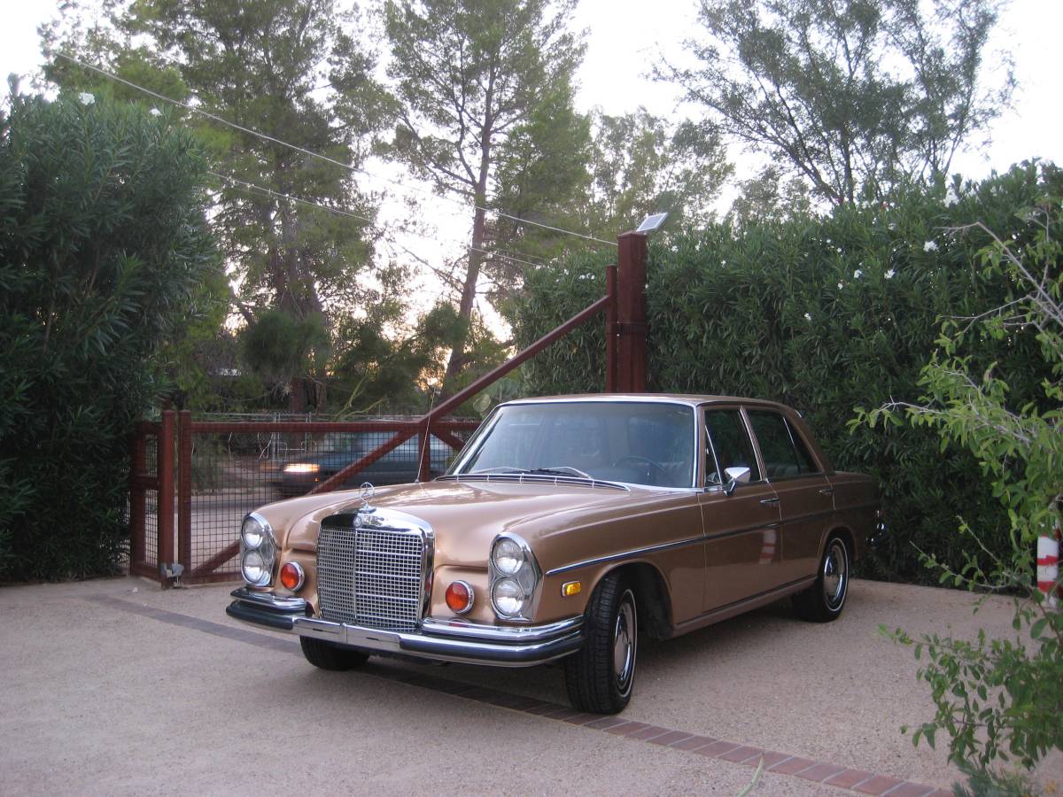 Mercedes-benz-280se-4.5-liter-1972-custom