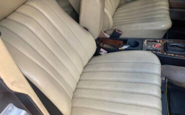 Mercedes-benz-300-diesel-1982-10