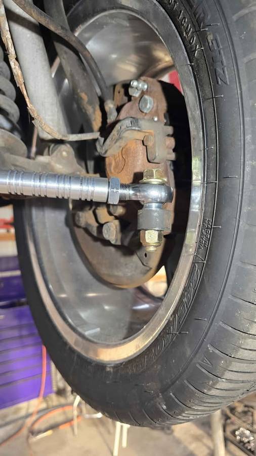 Mercedes-benz-300-diesel-1982-21