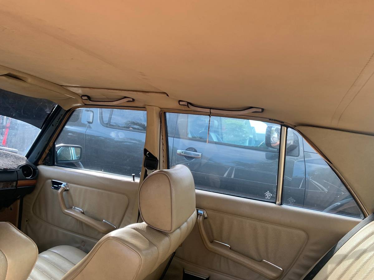 Mercedes-benz-300-diesel-1982-5