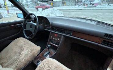 Mercedes-benz-300-diesel-1984-custom-12