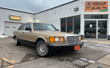 Mercedes-benz-300-diesel-1984-custom-14