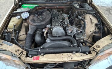 Mercedes-benz-300-diesel-1984-custom-20