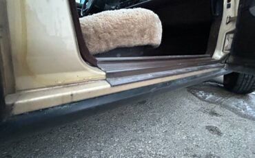 Mercedes-benz-300-diesel-1984-custom-23