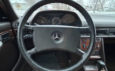 Mercedes-benz-300-diesel-1984-custom-3
