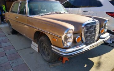 Mercedes-benz-300-sel-6.3-1969-brown-1