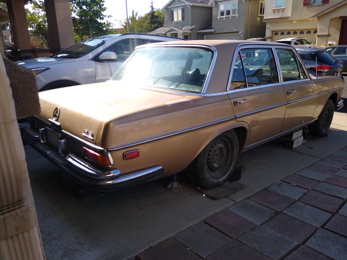 Mercedes-benz-300-sel-6.3-1969-brown-2