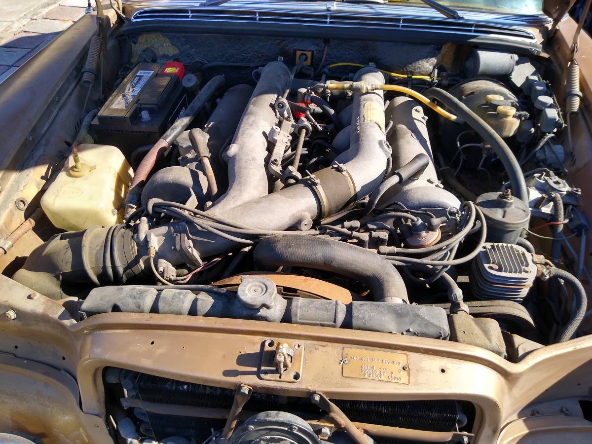 Mercedes-benz-300-sel-6.3-1969-brown-7