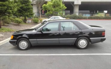 Mercedes-benz-300-series-diesel-1993-1