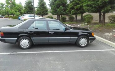 Mercedes-benz-300-series-diesel-1993