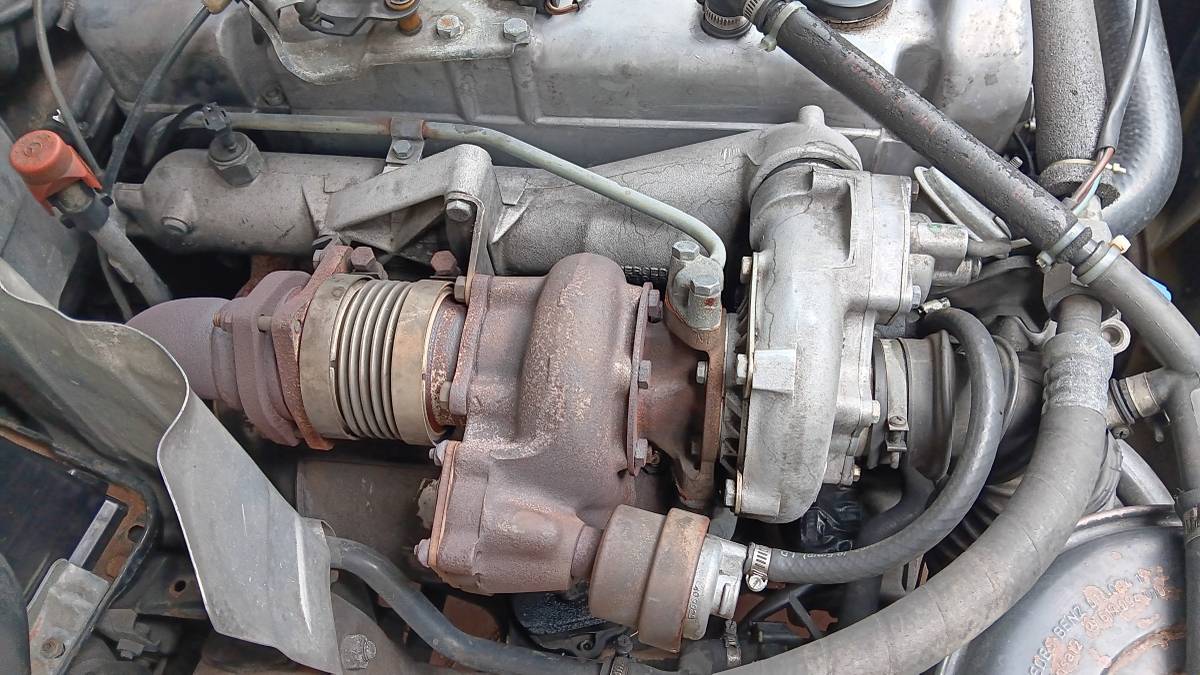 Mercedes-benz-300cd-turbodiesel-coupe-1985-brown-10