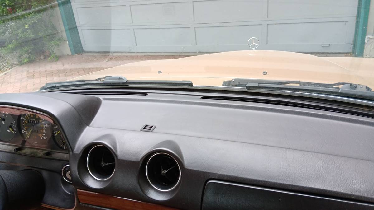 Mercedes-benz-300cd-turbodiesel-coupe-1985-brown-15