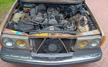 Mercedes-benz-300cd-turbodiesel-coupe-1985-brown-17