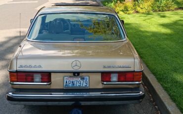 Mercedes-benz-300cd-turbodiesel-coupe-1985-brown-7