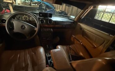 Mercedes-benz-300d-diesel-1984-blue-5