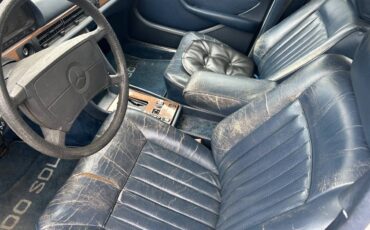 Mercedes-benz-300d-diesel-1986-7