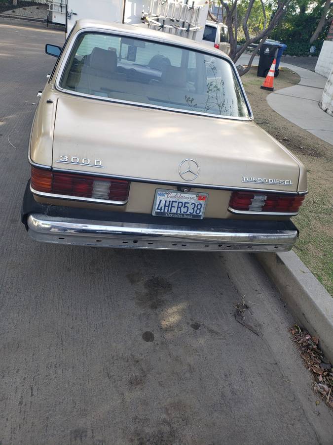 Mercedes-benz-300d-turbo-diesel-1985-brown-1