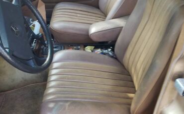 Mercedes-benz-300d-turbo-diesel-1985-brown-2