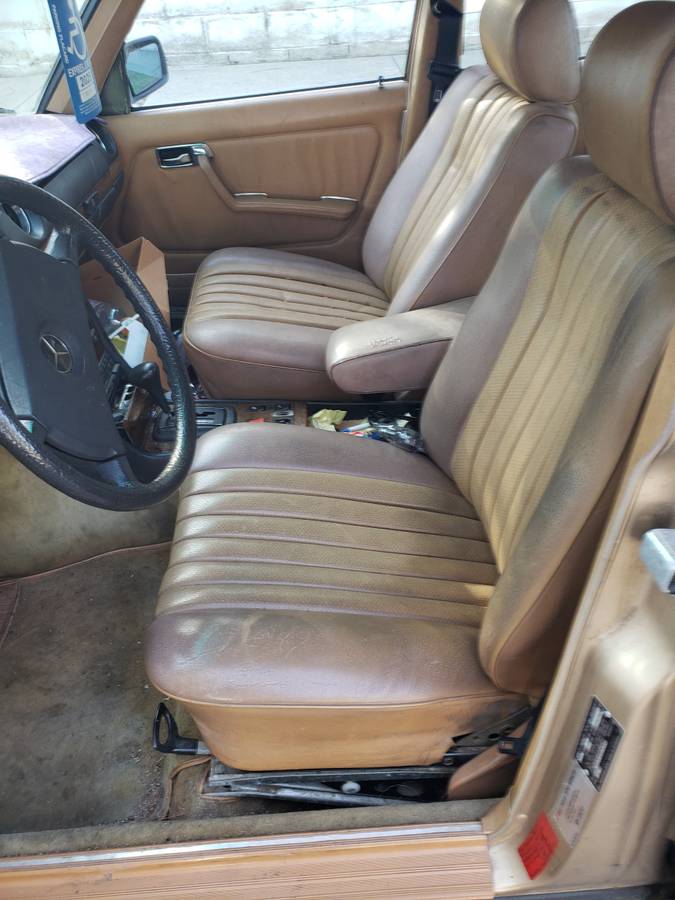 Mercedes-benz-300d-turbo-diesel-1985-brown-2