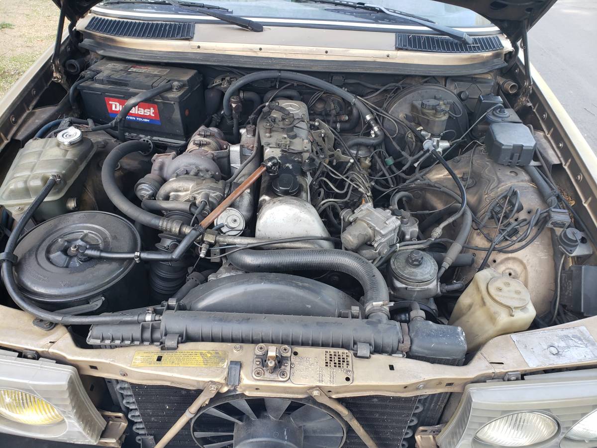 Mercedes-benz-300d-turbo-diesel-1985-brown-6