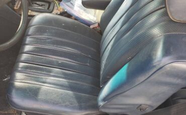 Mercedes-benz-300d-turbo-diesel-1985-brown-8