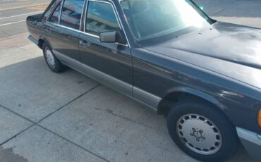 Mercedes-benz-300sdl-diesel-1986