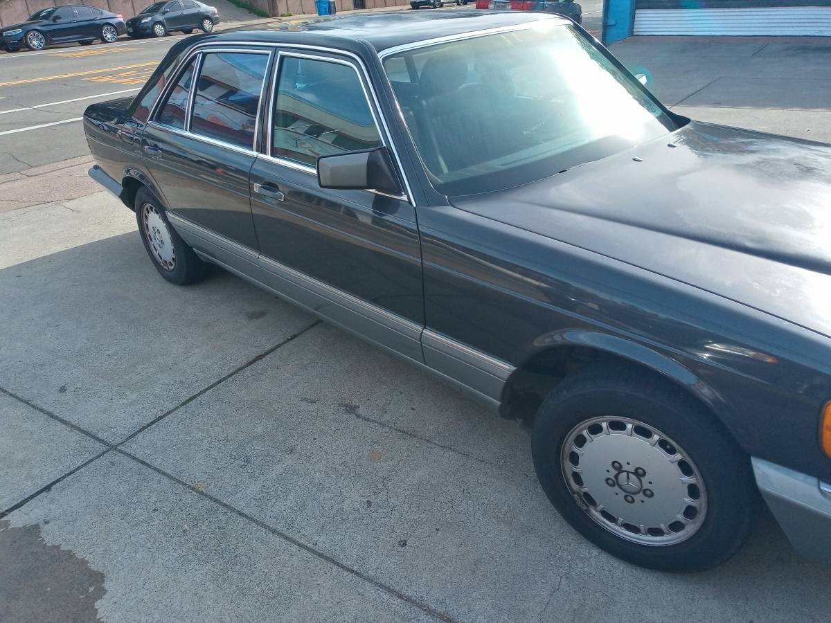 Mercedes-benz-300sdl-diesel-1986