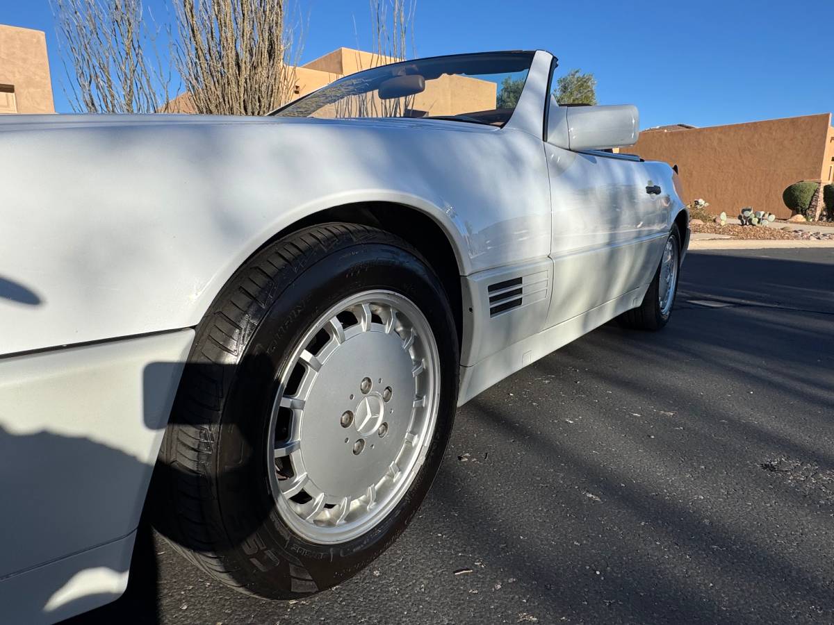 Mercedes-benz-300sl-1992-white-9