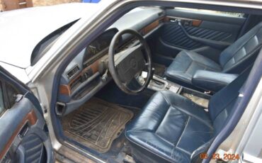 Mercedes-benz-350-sdl-diesel-1991-silver-2