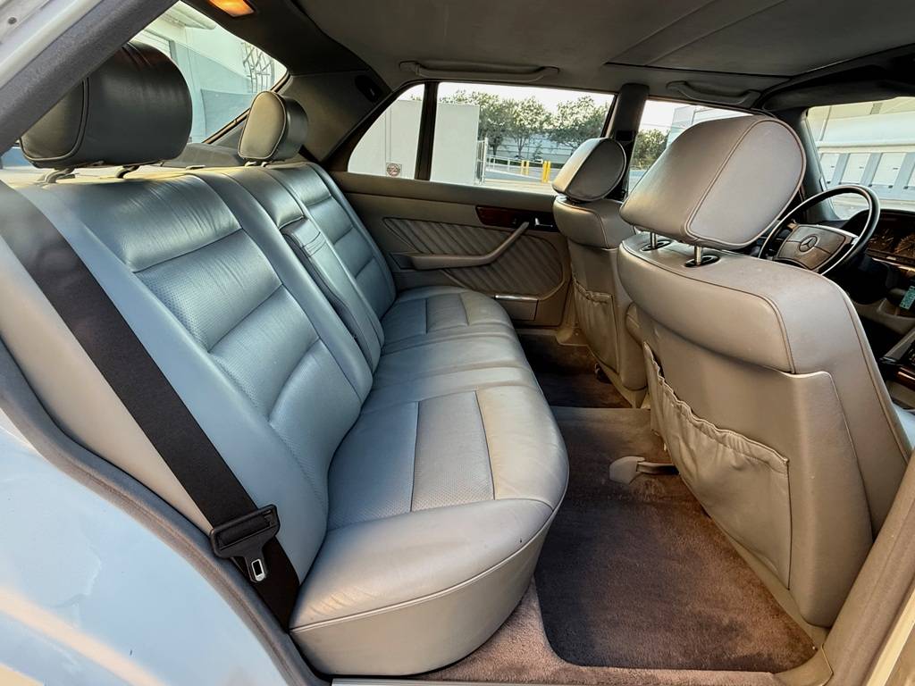 Mercedes-benz-350-sdl-turbo-diesel-1990-white-20