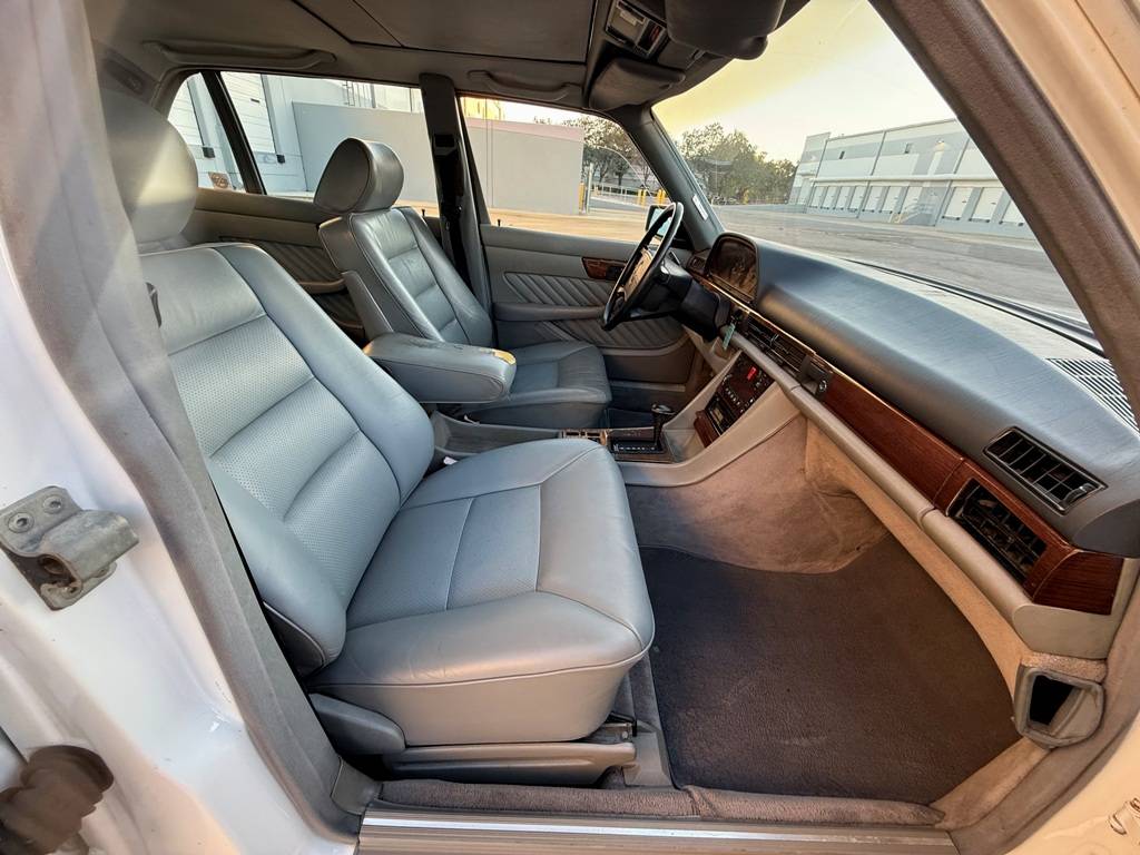 Mercedes-benz-350-sdl-turbo-diesel-1990-white-21