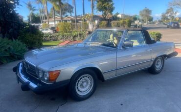 Mercedes-benz-380-1985-silver-1