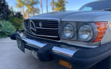 Mercedes-benz-380-1985-silver-5